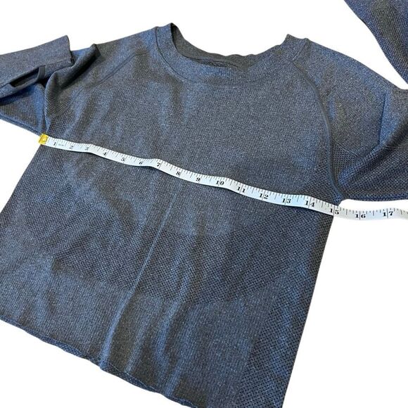 Climawear long-sleeve seamless crop top Size Small/Medium - Picture 12 of 14